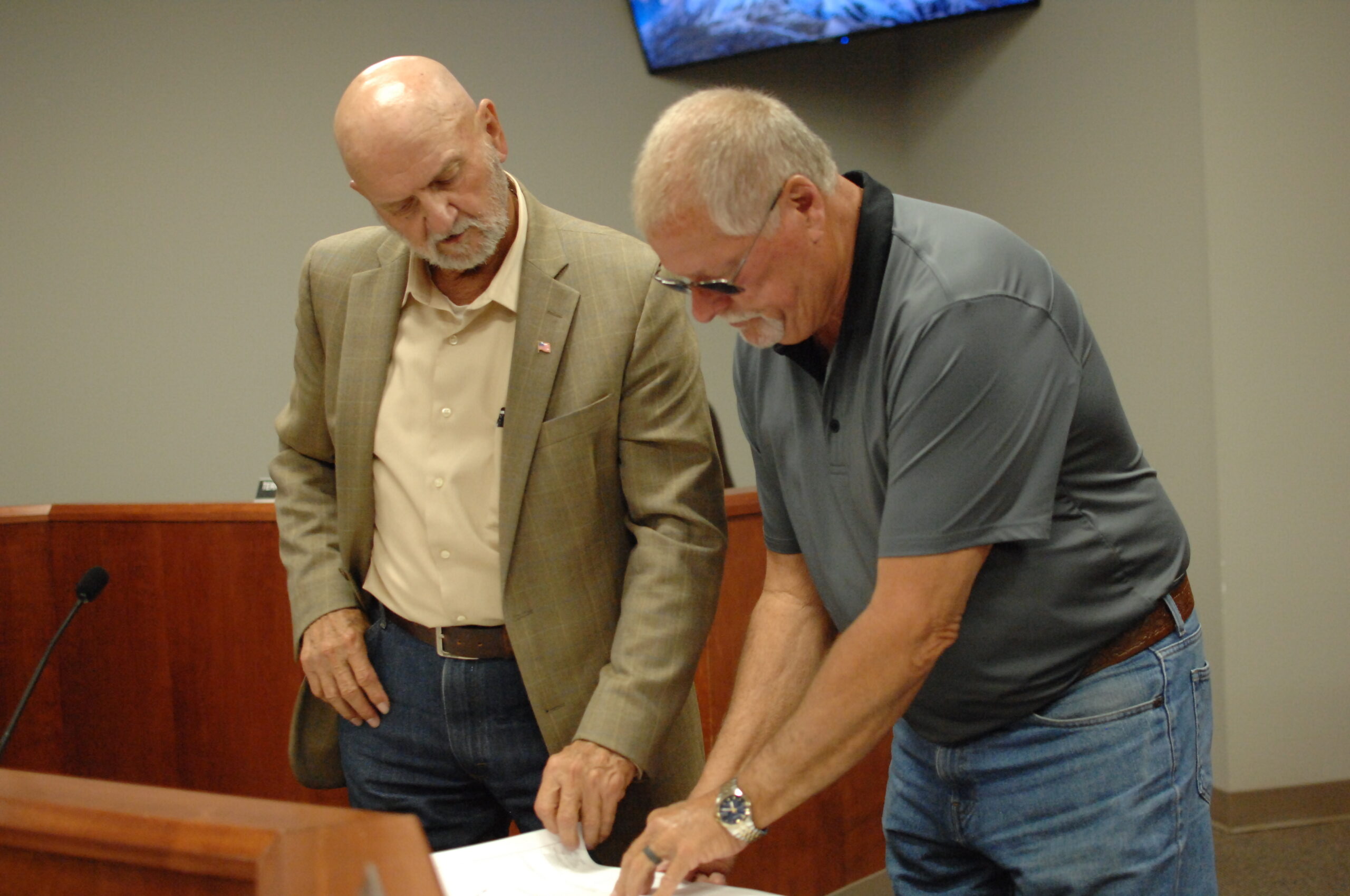 County approves TDOT contract for Hillsboro red light upgrade